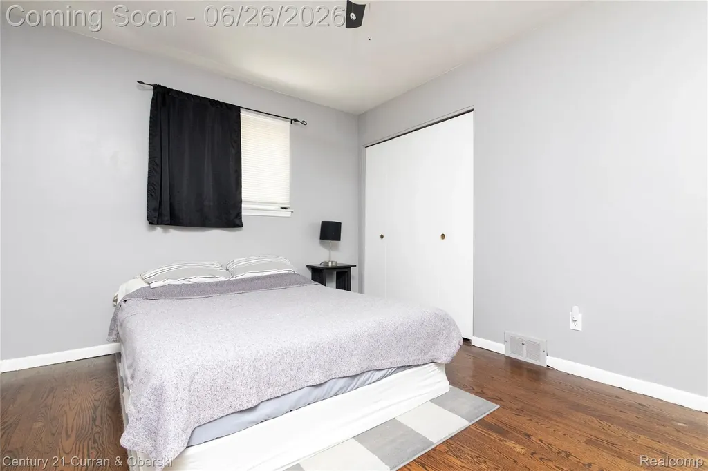 3220 Alice Street Dearborn City MI 48124