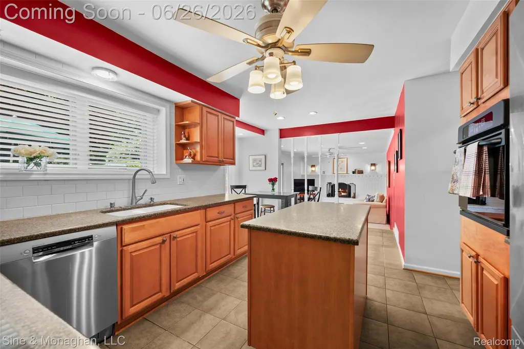 19120 Eldridge Lane Southfield City MI 48076