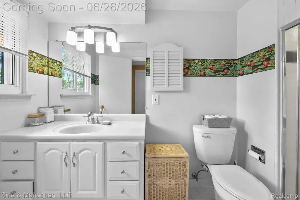 19120 Eldridge Lane Southfield City MI 48076