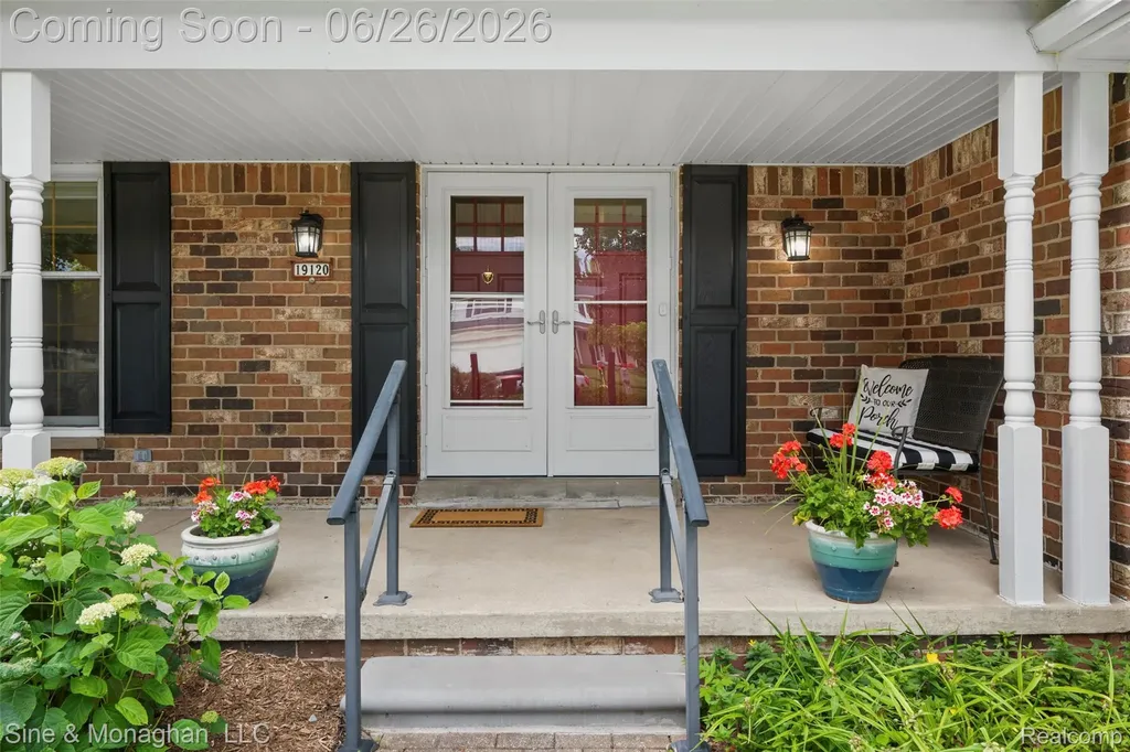 19120 Eldridge Lane Southfield City MI 48076