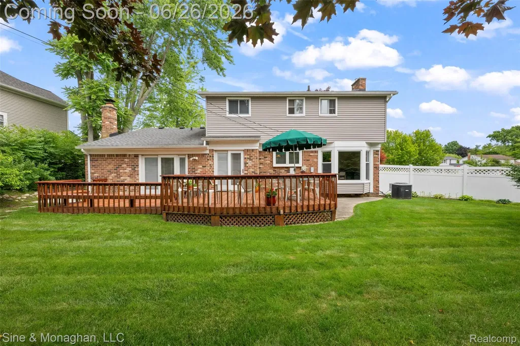 19120 Eldridge Lane Southfield City MI 48076