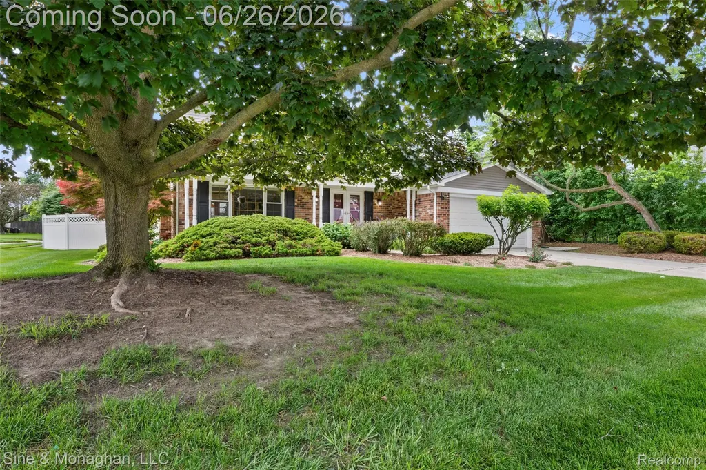19120 Eldridge Lane Southfield City MI 48076