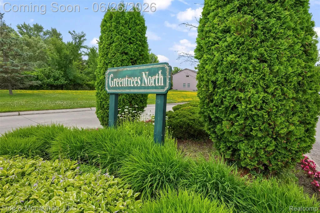19120 Eldridge Lane Southfield City MI 48076