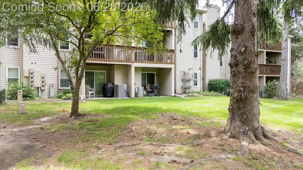 5060 Harbor Oak Drive Waterford Charter Township MI 48329