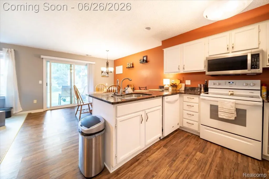 5060 Harbor Oak Drive Waterford Charter Township MI 48329