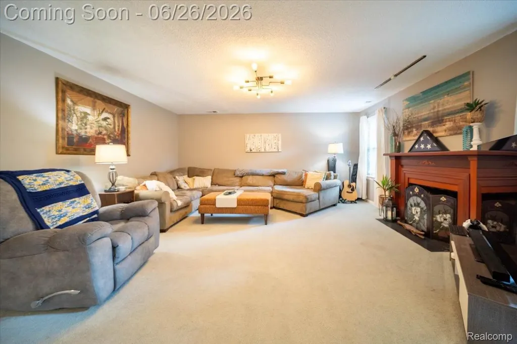5060 Harbor Oak Drive Waterford Charter Township MI 48329