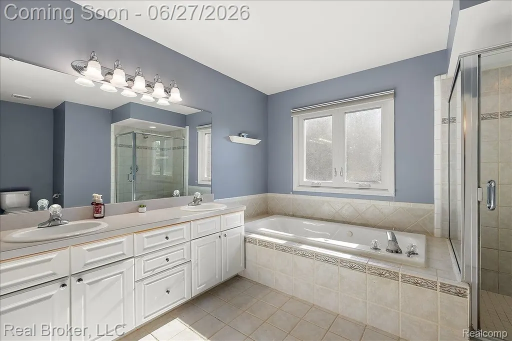 6180 Chad Court Hamburg Township MI 48116