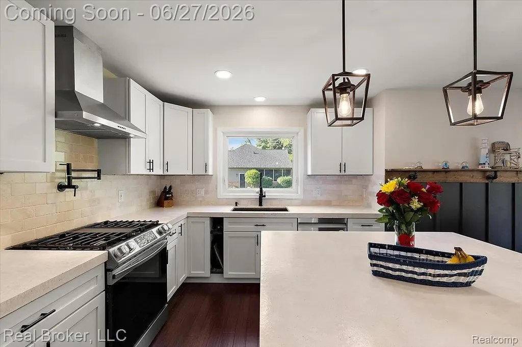 6180 Chad Court Hamburg Township MI 48116