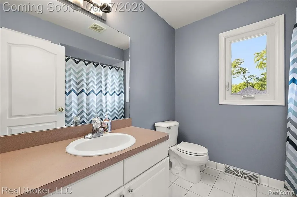 6180 Chad Court Hamburg Township MI 48116