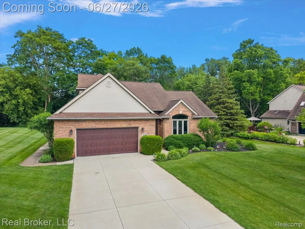 6180 Chad Court Hamburg Township MI 48116