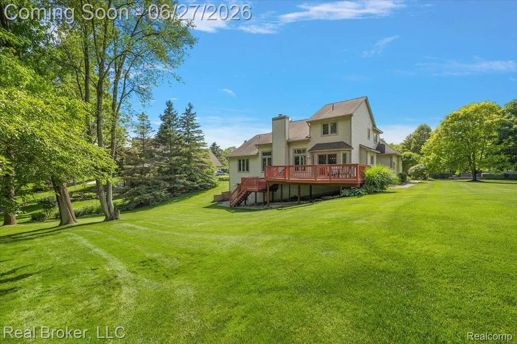 6180 Chad Court Hamburg Township MI 48116