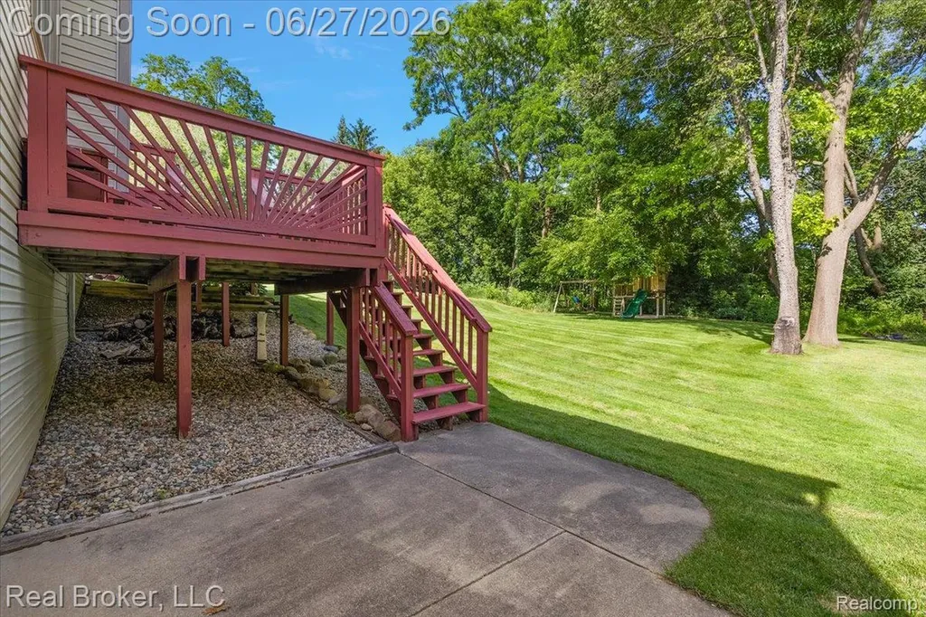 6180 Chad Court Hamburg Township MI 48116