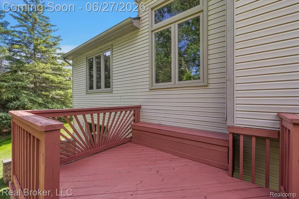 6180 Chad Court Hamburg Township MI 48116