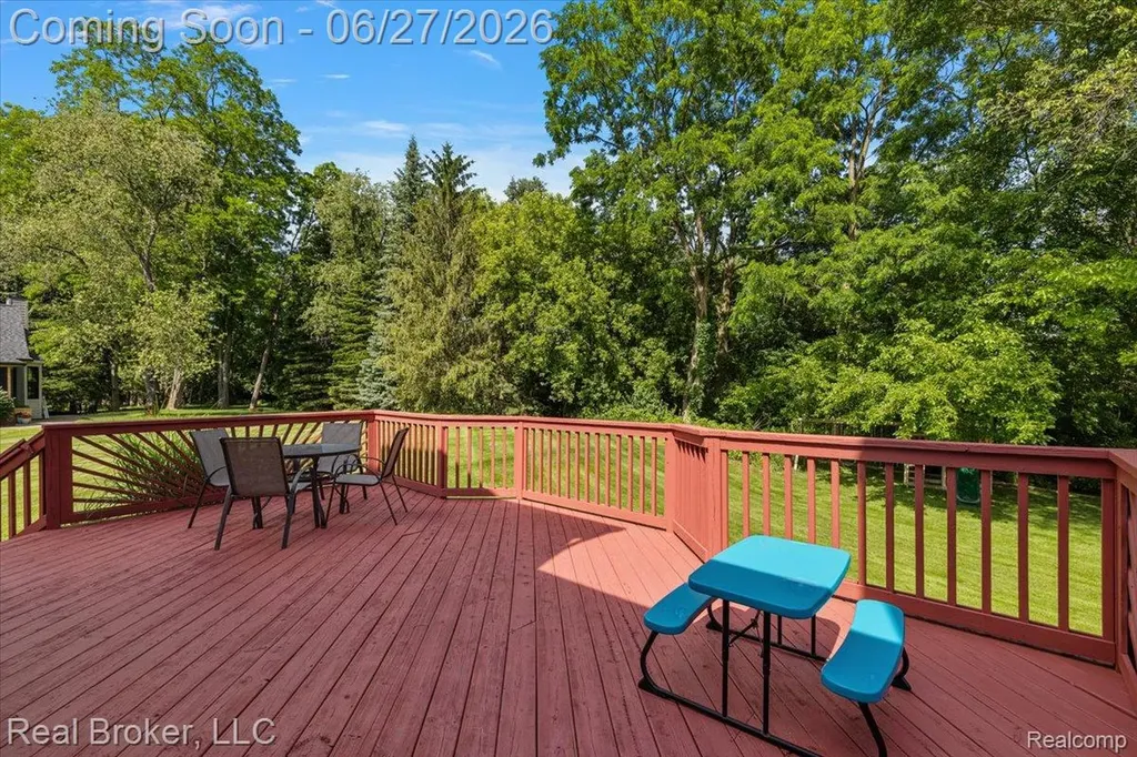 6180 Chad Court Hamburg Township MI 48116
