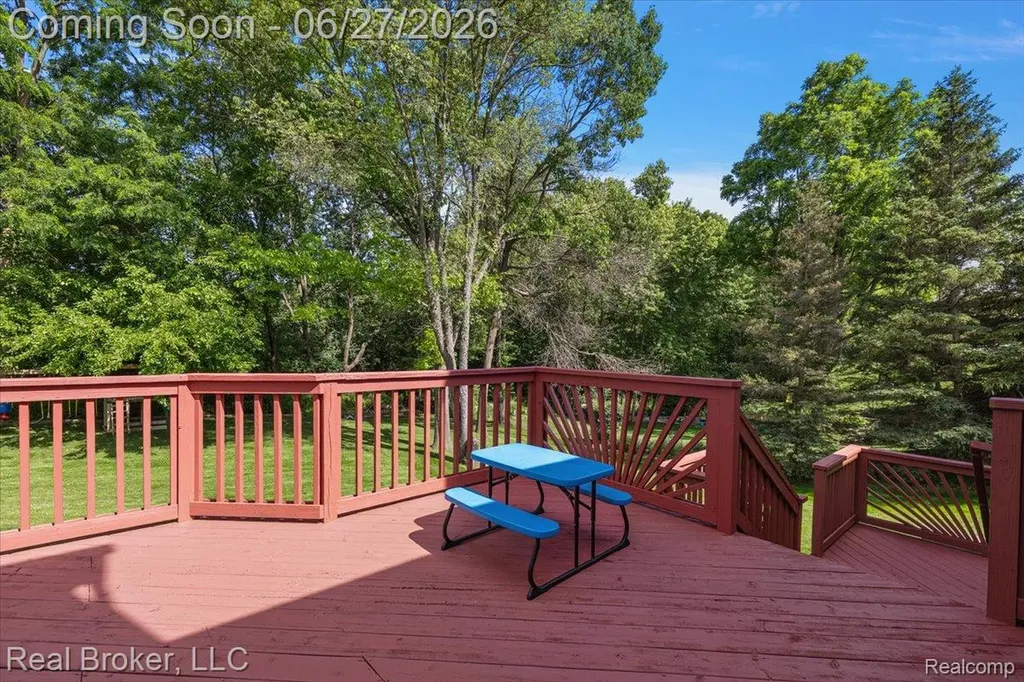 6180 Chad Court Hamburg Township MI 48116