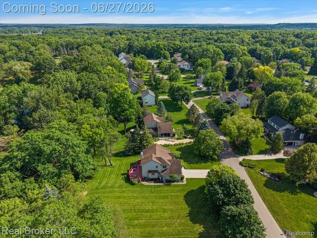 6180 Chad Court Hamburg Township MI 48116