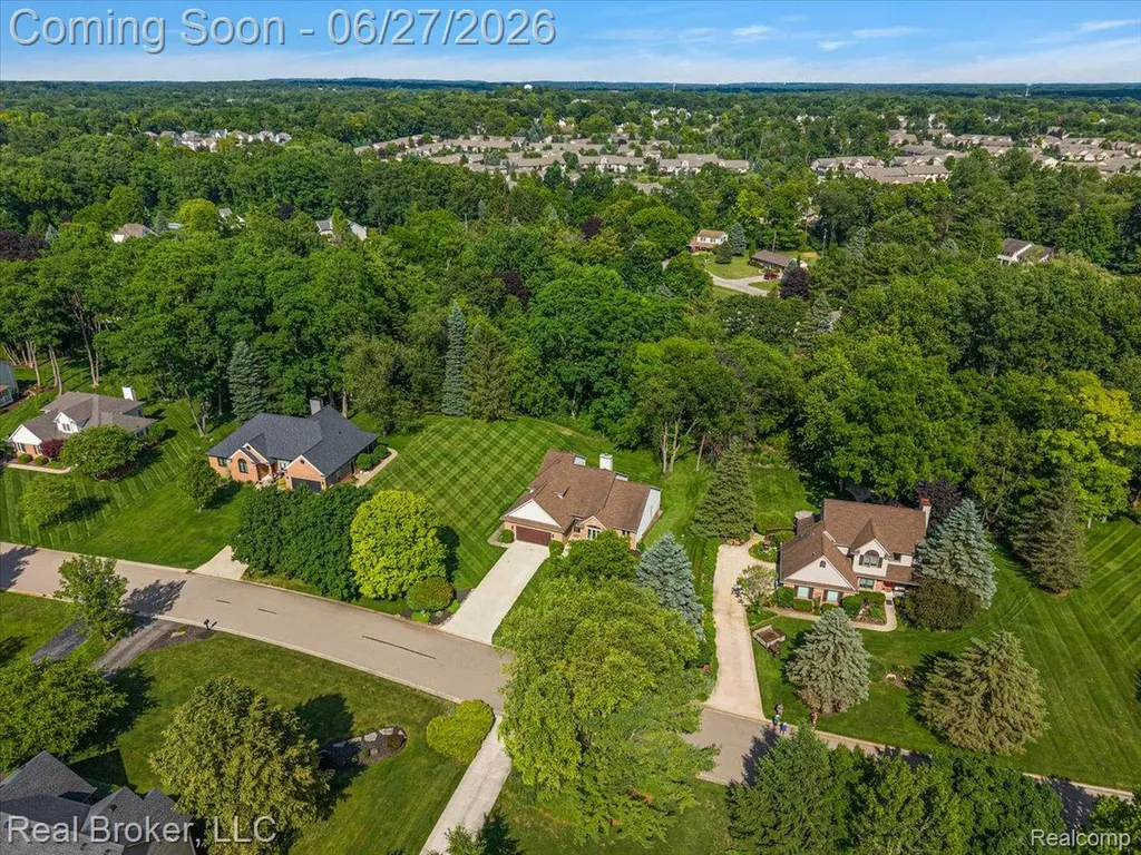 6180 Chad Court Hamburg Township MI 48116