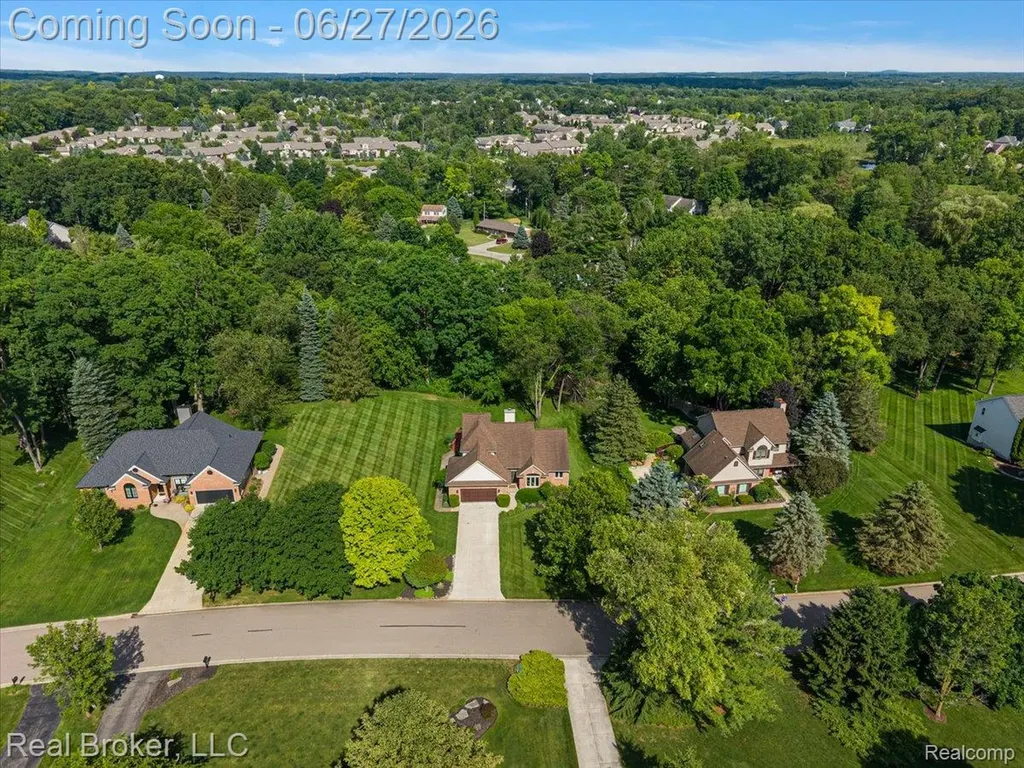 6180 Chad Court Hamburg Township MI 48116
