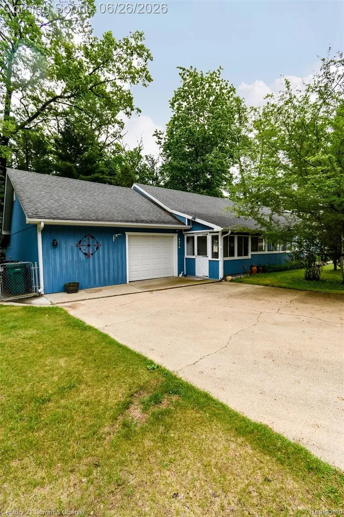 3270 Woods Road Hayes Township MI 48625