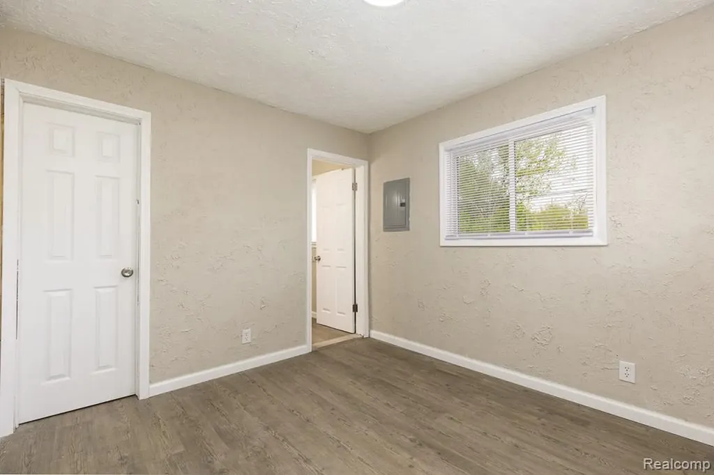 564 Marquette Drive Detroit City MI 48214