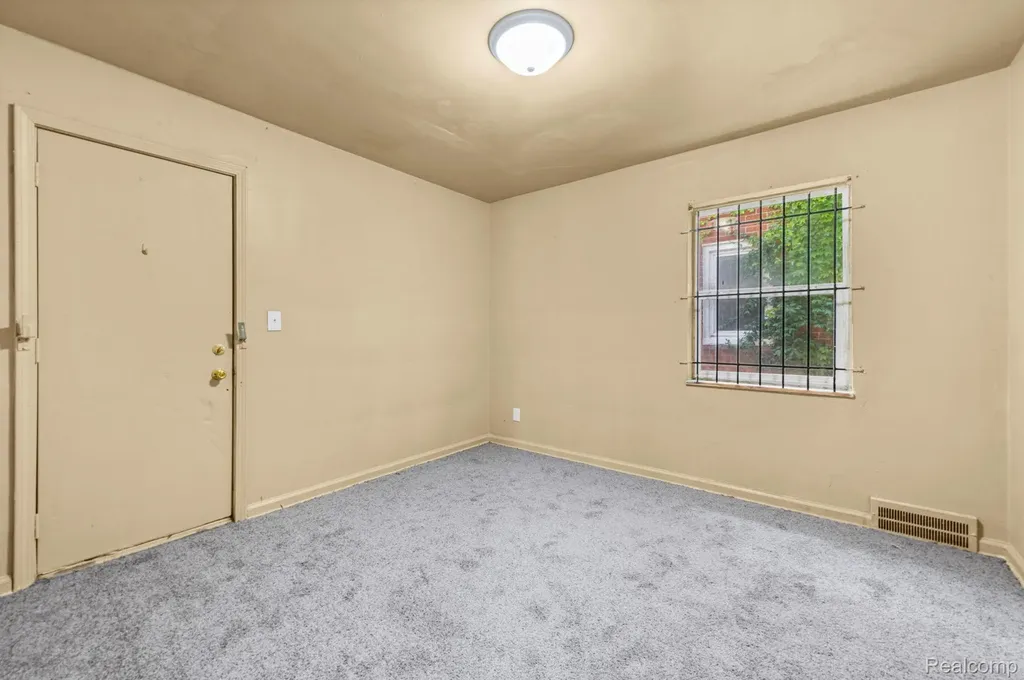 10270 Beaconsfield Street Detroit City MI 48224