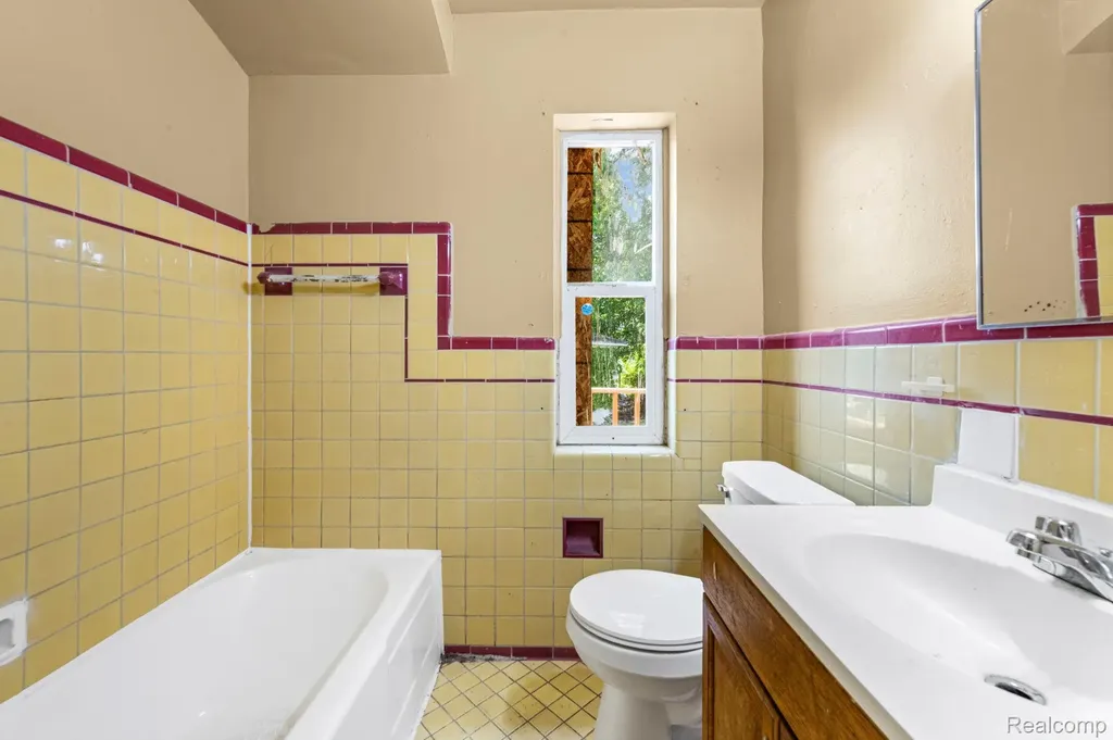 10270 Beaconsfield Street Detroit City MI 48224