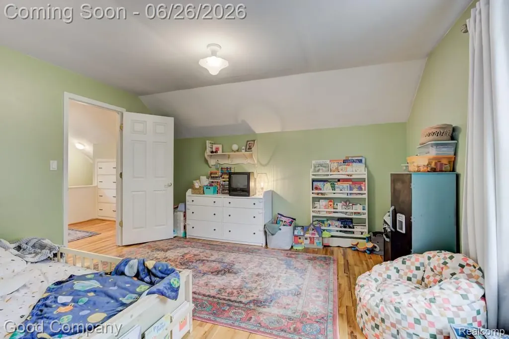 1526 W 12 Mile Road Royal Oak City MI 48073