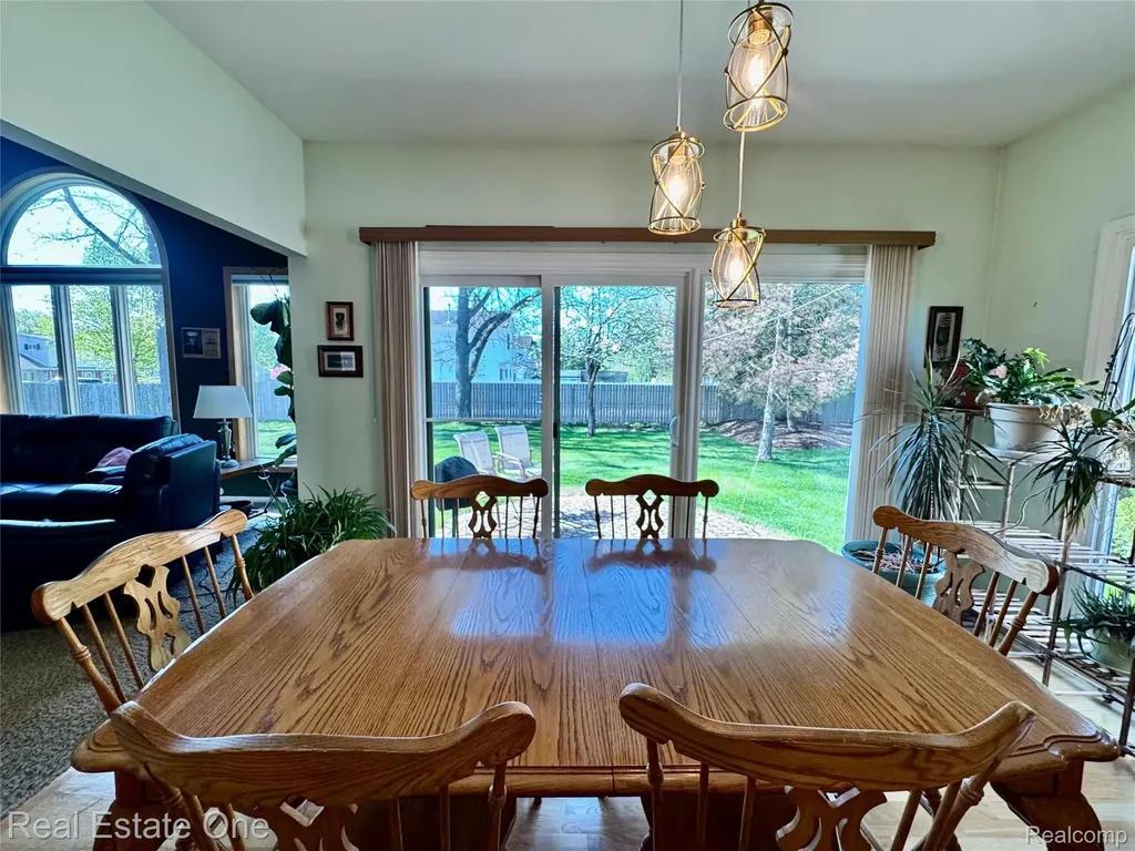 1668 S Shore Drive Rochester Hills City MI 48307