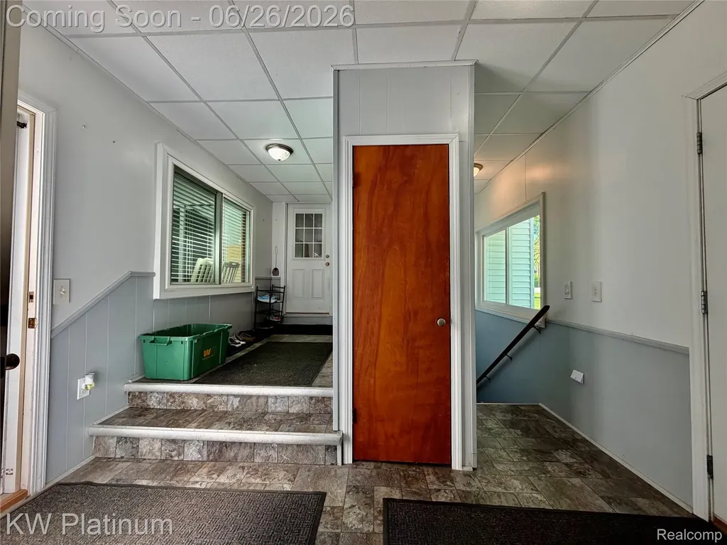 2930 W Water Street Port Huron City MI 48060
