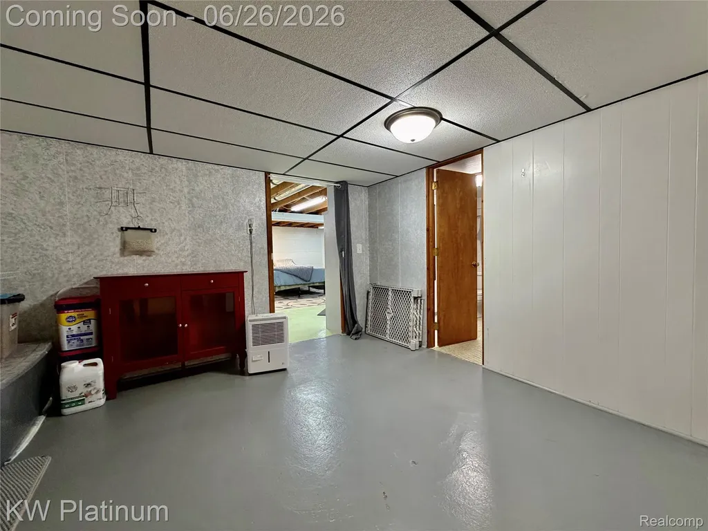 2930 W Water Street Port Huron City MI 48060
