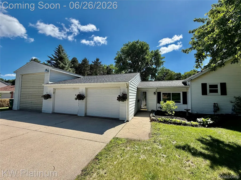 2930 W Water Street Port Huron City MI 48060