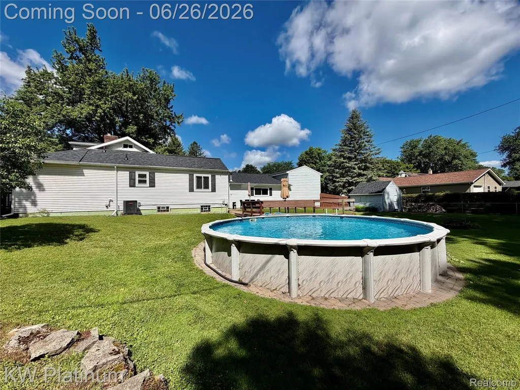 2930 W Water Street Port Huron City MI 48060