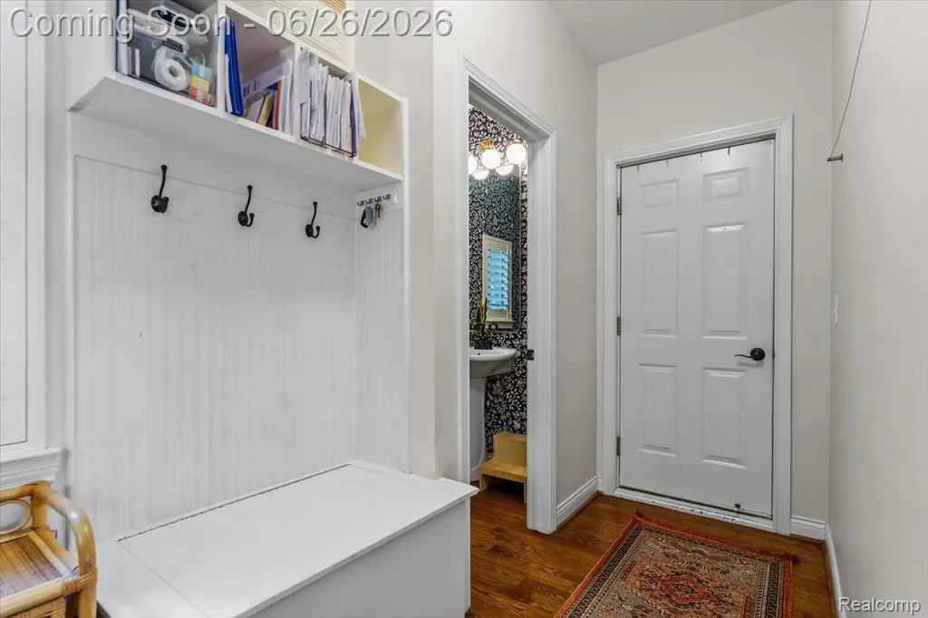 124 Woodside Road Royal Oak City MI 48073