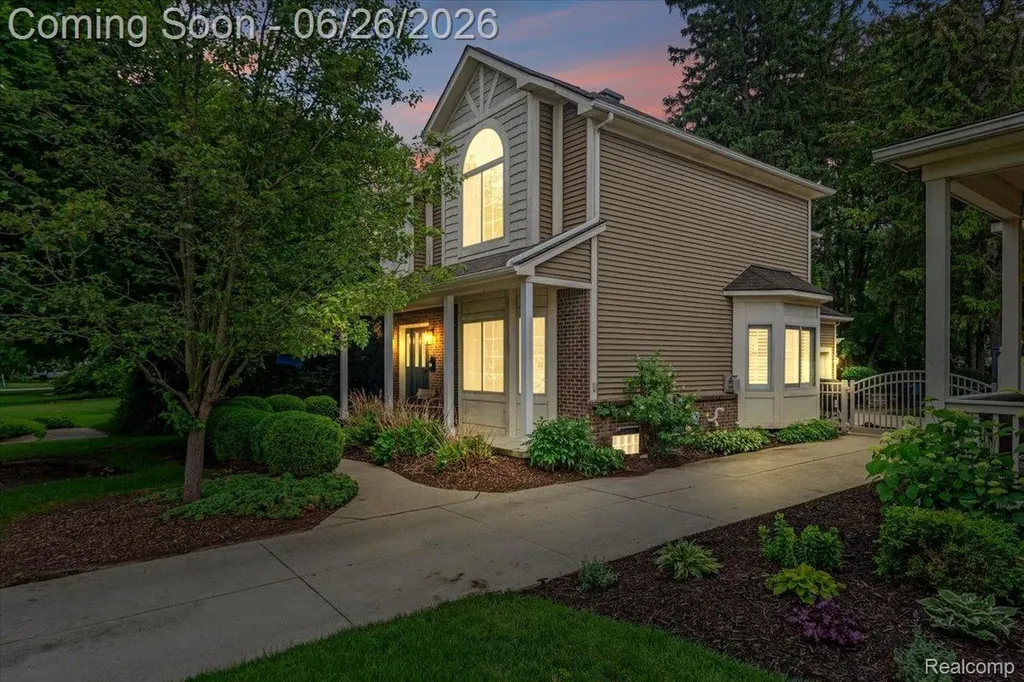 124 Woodside Road Royal Oak City MI 48073