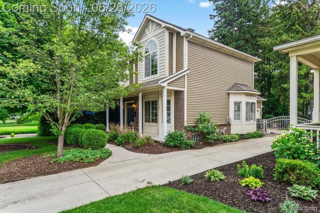 124 Woodside Road Royal Oak City MI 48073