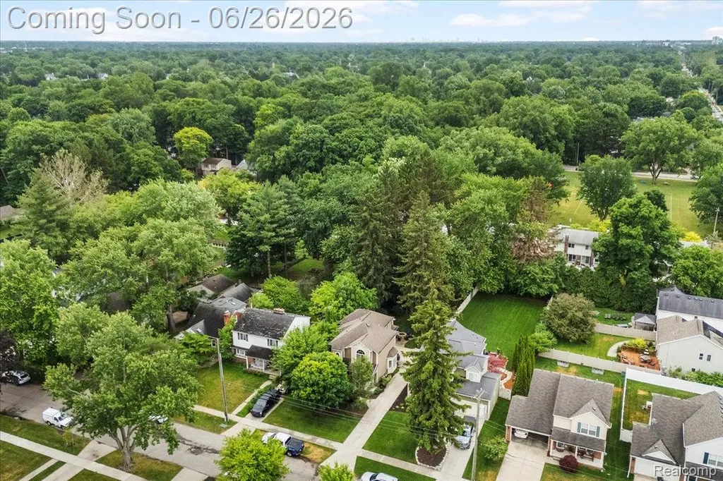 124 Woodside Road Royal Oak City MI 48073