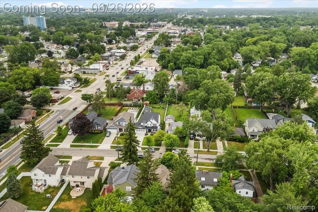 124 Woodside Road Royal Oak City MI 48073