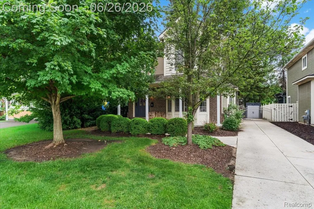 124 Woodside Road Royal Oak City MI 48073
