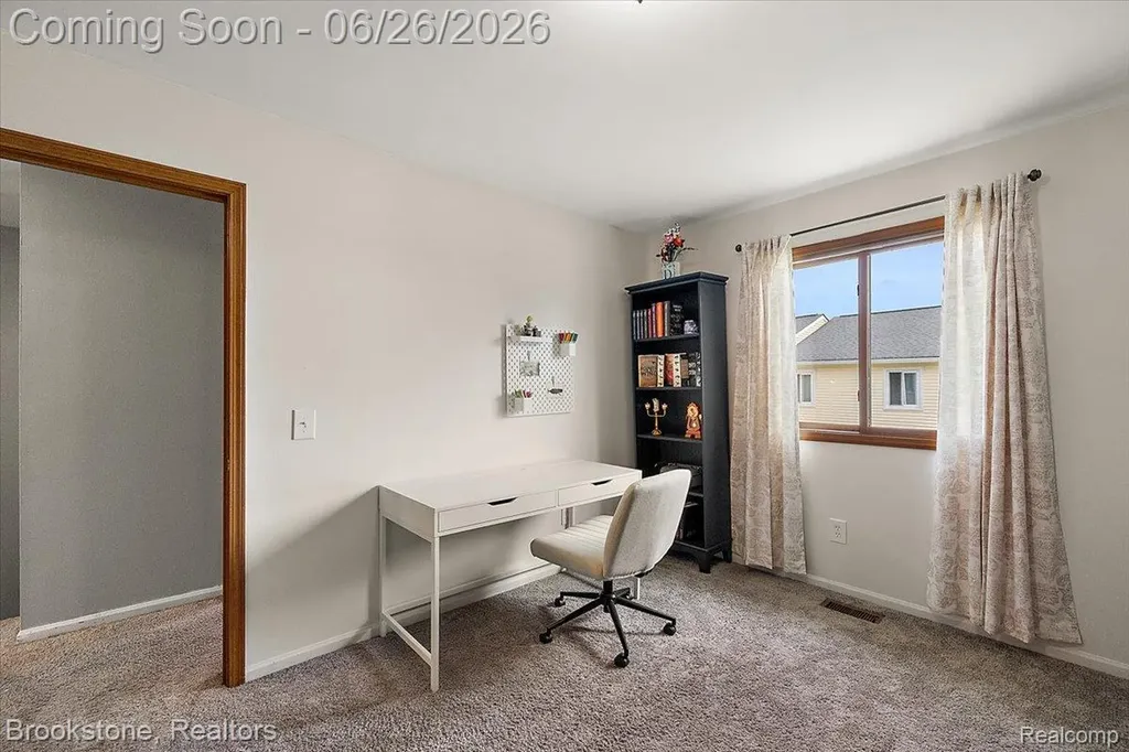 37077 Brynford Drive Clinton Charter Township MI 48036
