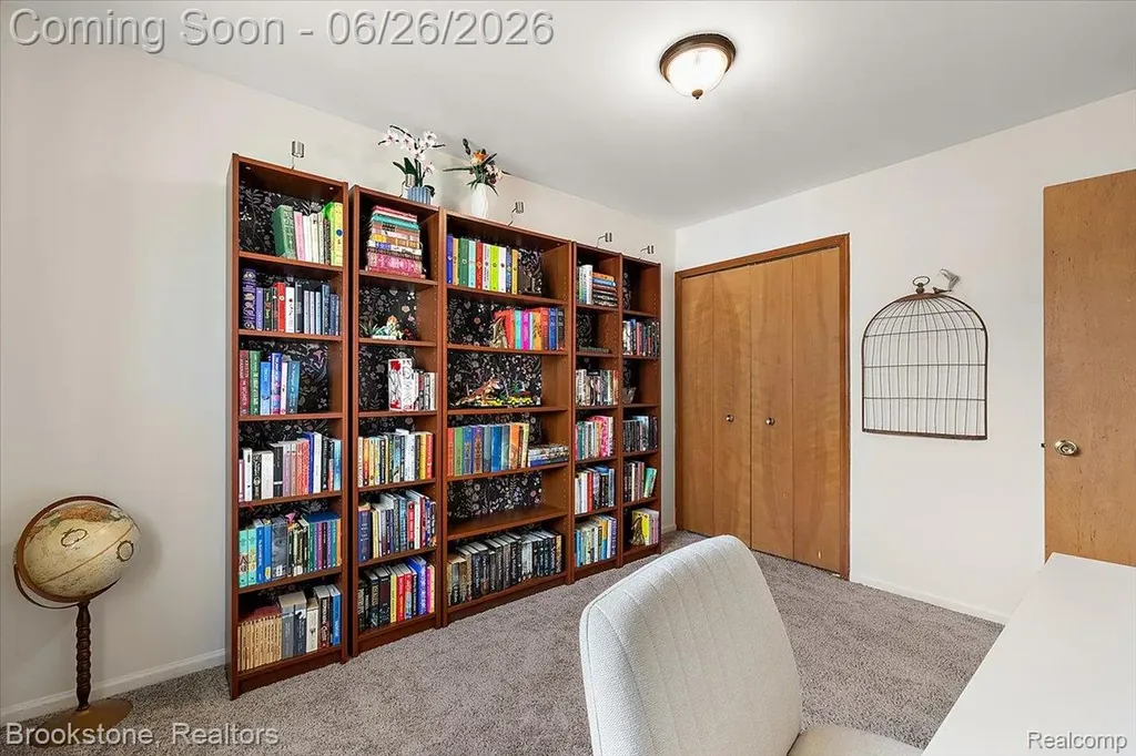 37077 Brynford Drive Clinton Charter Township MI 48036