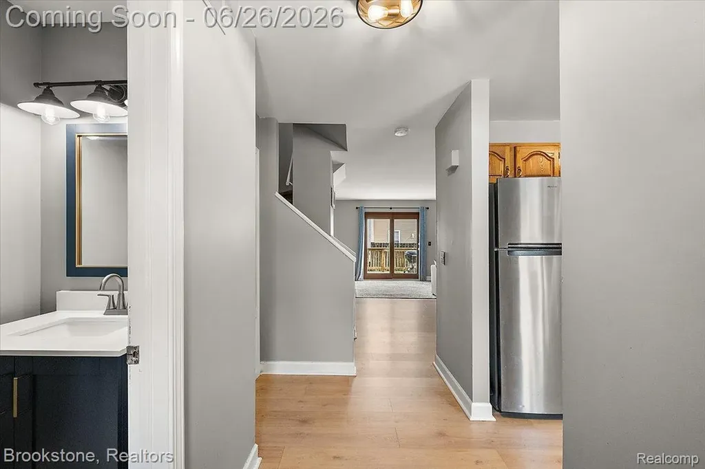 37077 Brynford Drive Clinton Charter Township MI 48036
