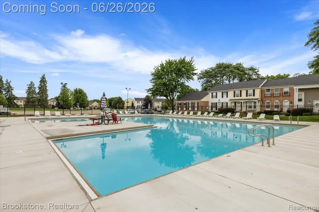 37077 Brynford Drive Clinton Charter Township MI 48036