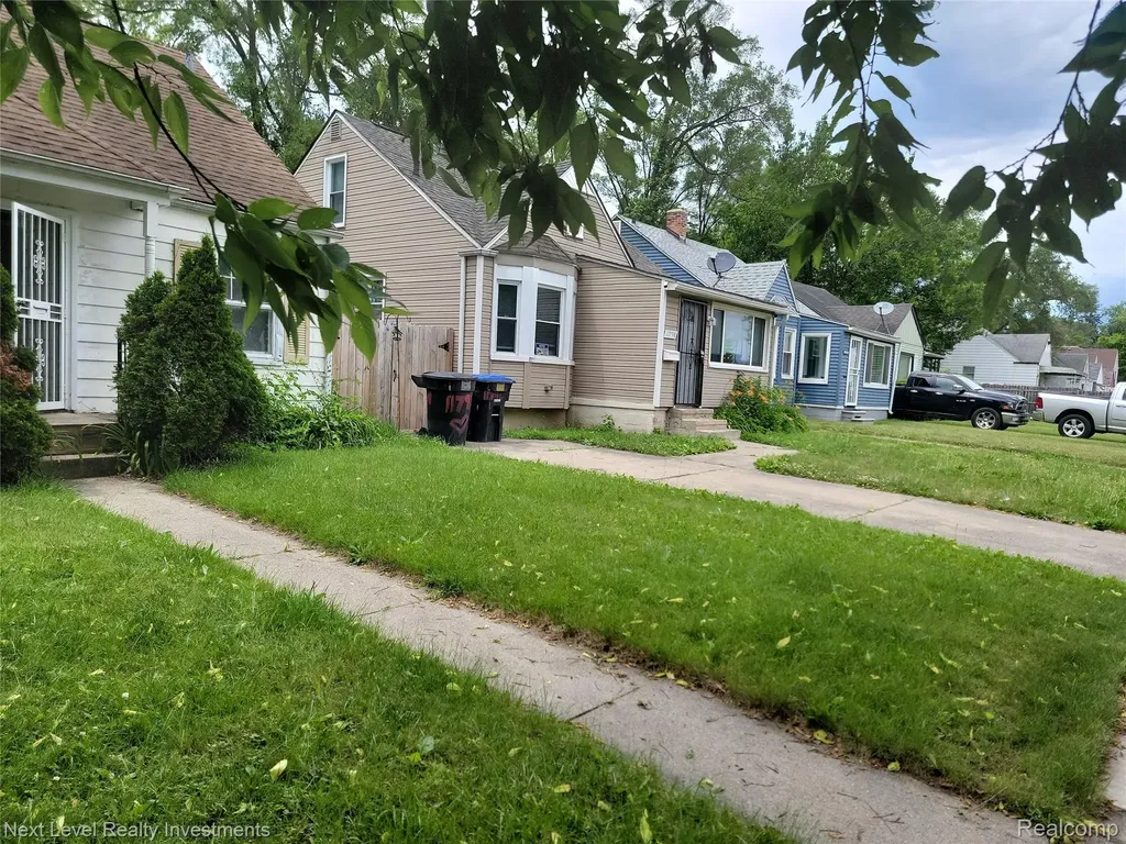 11806 W Outer Drive Detroit City MI 48223