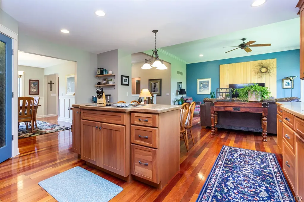 9887 Hadley Road Independence Charter Township MI 48348