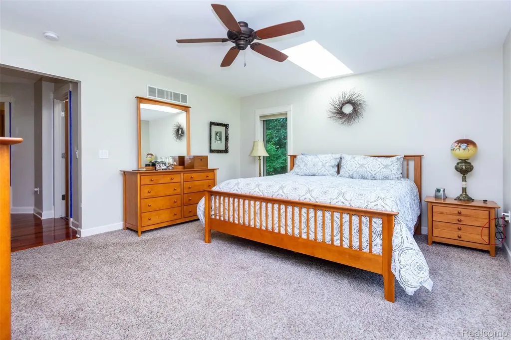 9887 Hadley Road Independence Charter Township MI 48348