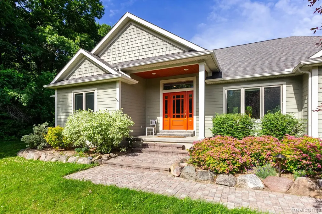 9887 Hadley Road Independence Charter Township MI 48348