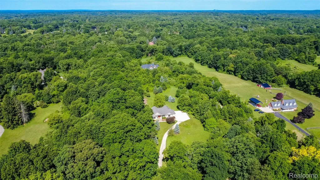 9887 Hadley Road Independence Charter Township MI 48348