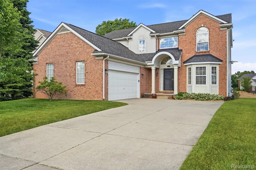 258 Tom Avenue Pontiac City MI 48341