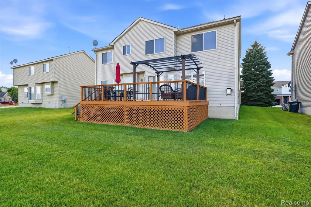 258 Tom Avenue Pontiac City MI 48341