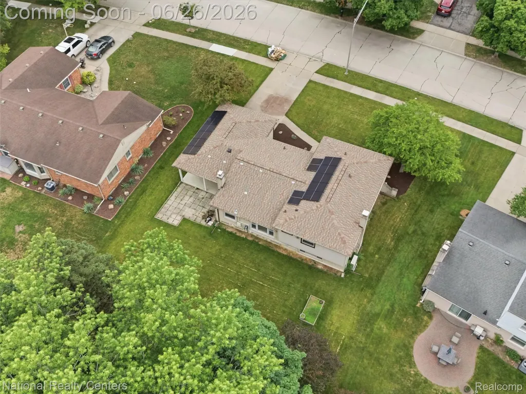 17418 Country Club Drive Livonia City MI 48152